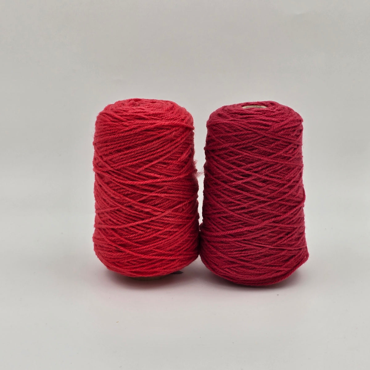 EFFY 100% Acrylic Rug Yarn Bundles