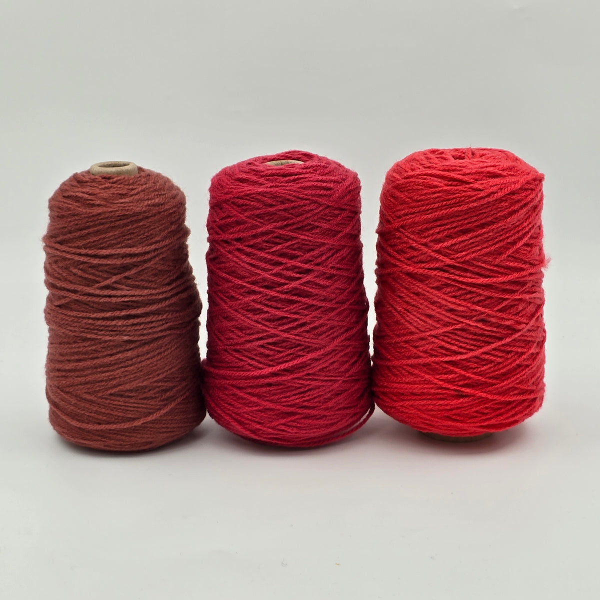 EFFY 100% Acrylic Rug Yarn Bundles