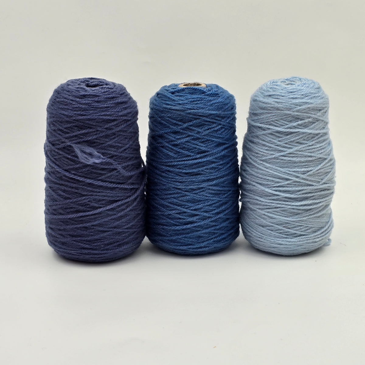 EFFY 100% Acrylic Rug Yarn Bundles