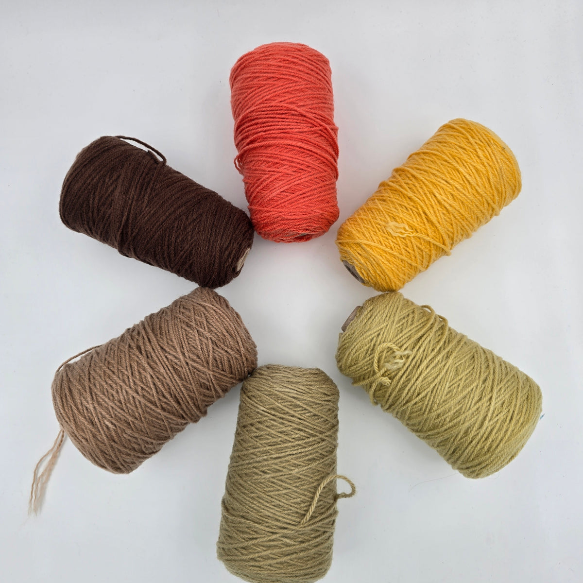 EFFY 100% Acrylic Rug Yarn Bundles