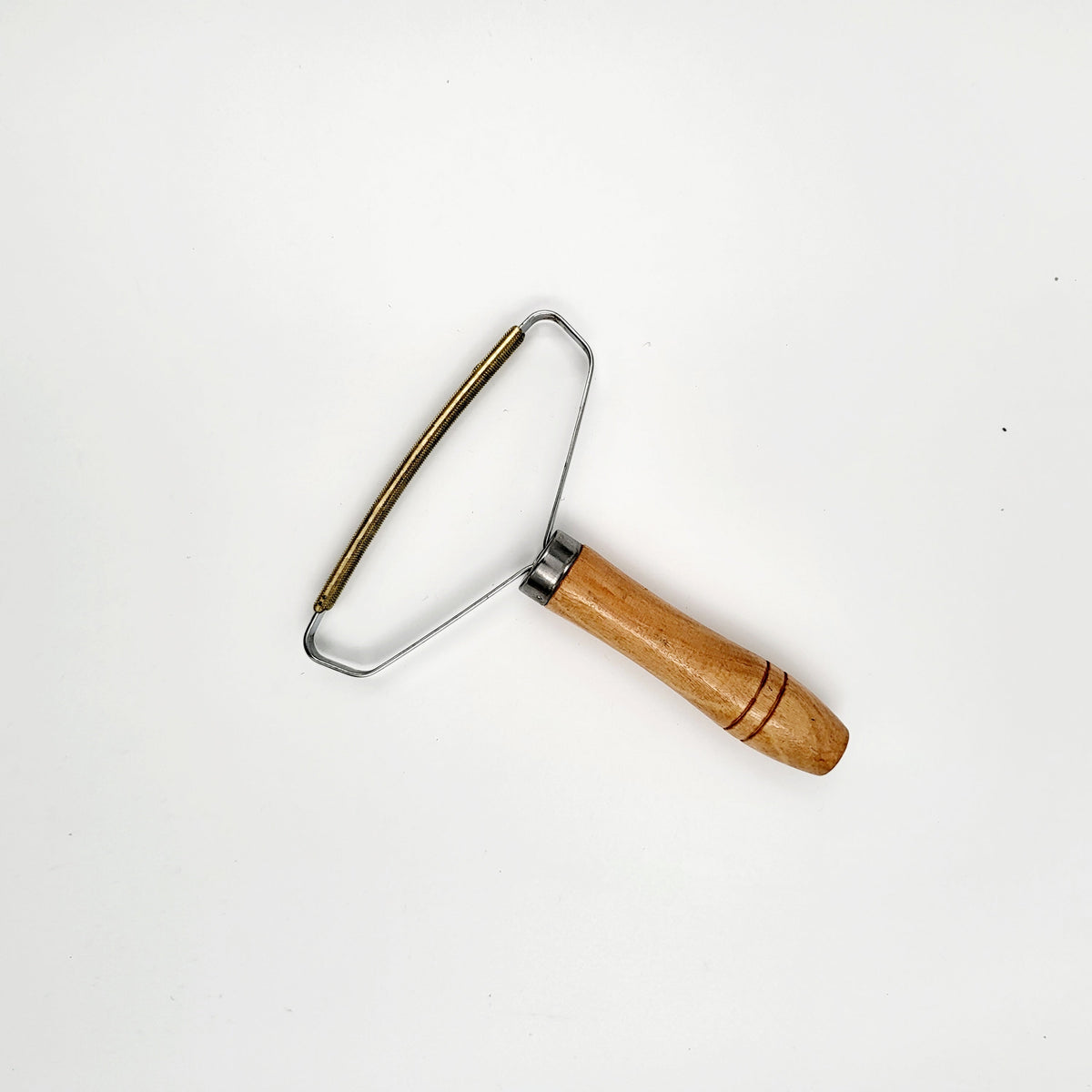 Wooden Sustainable Lint Remover | Pre- Order Ships approx. Dec 22nd, 2025