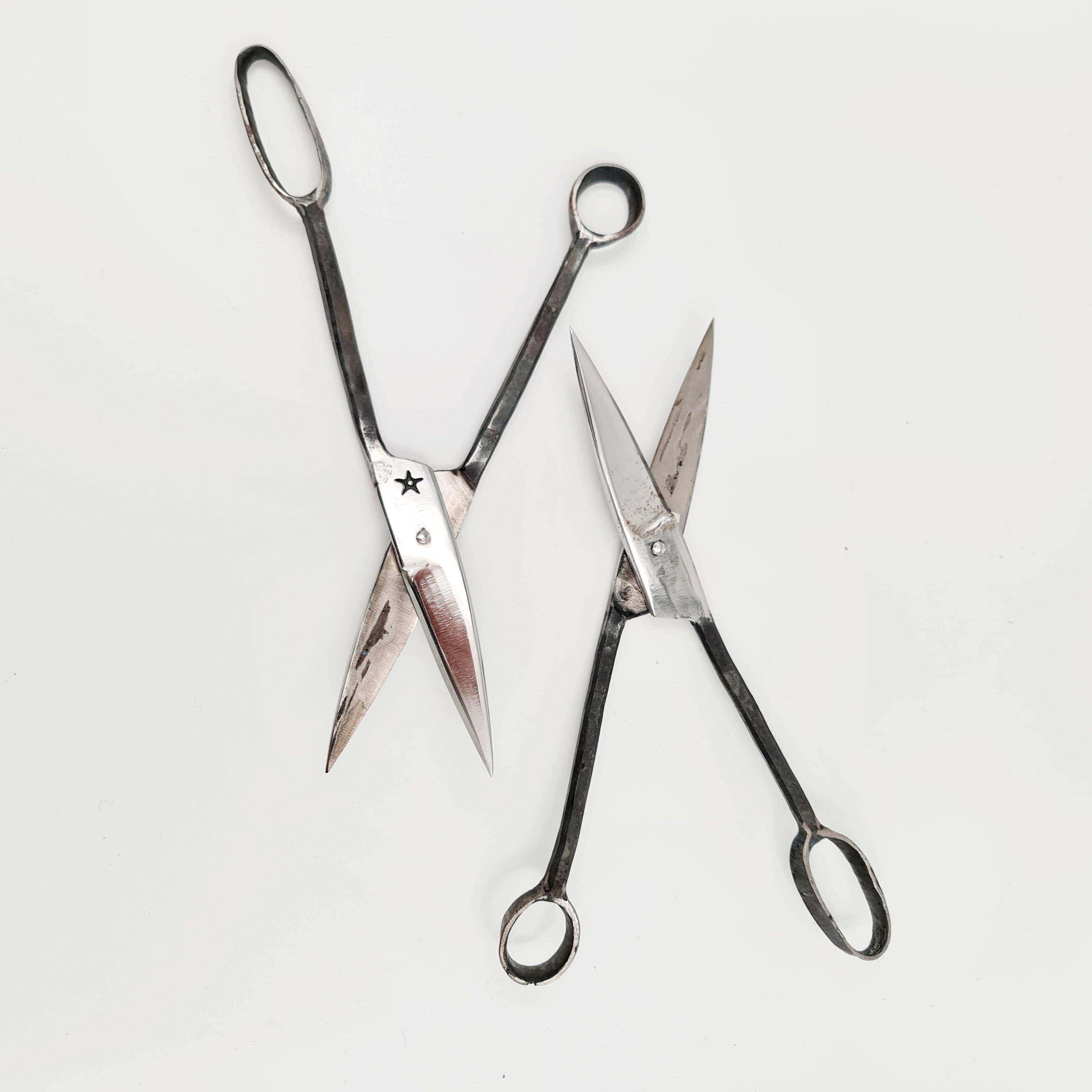 Klasse Duckbill Applique Scissors - Perfect for Rug Carving