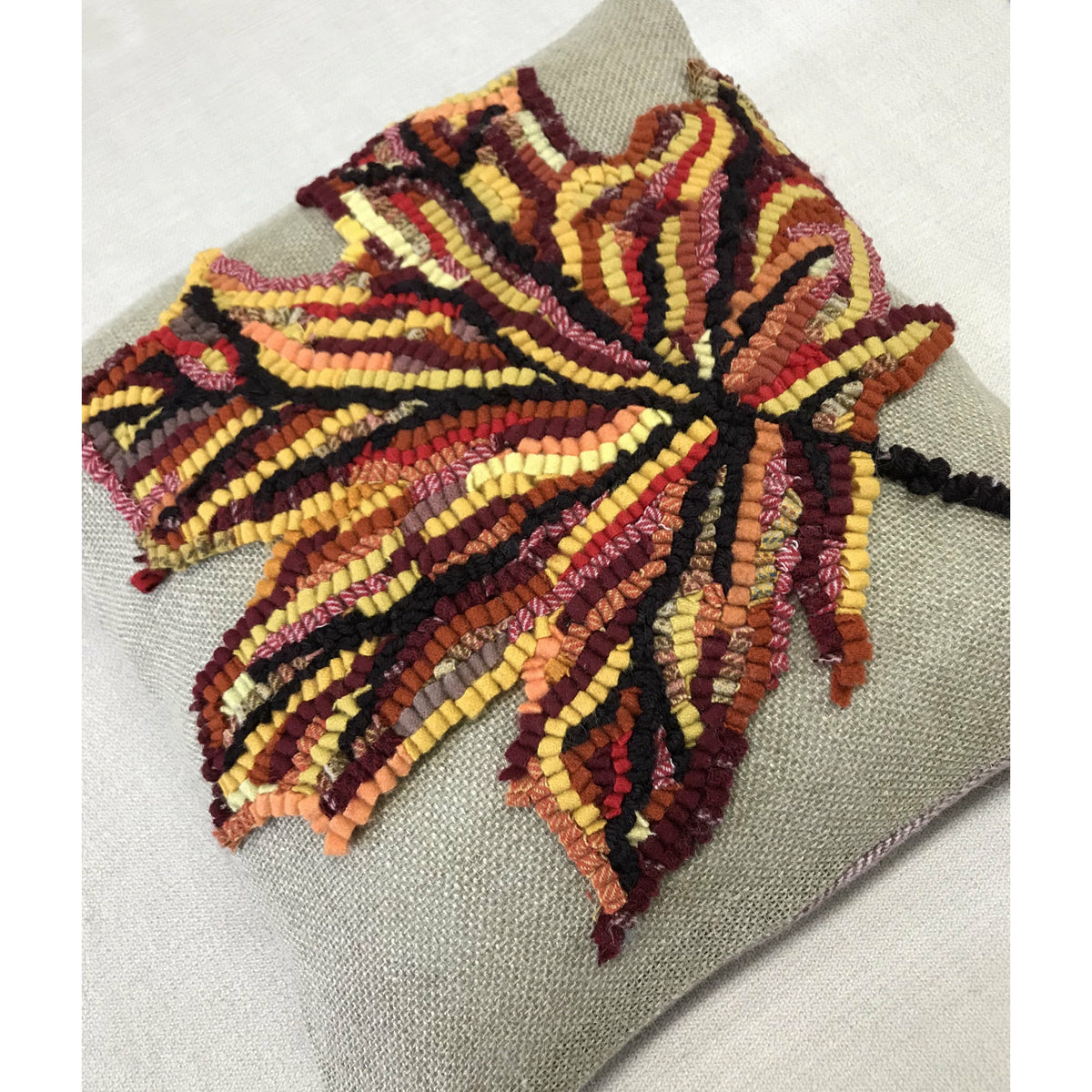 Autumn Leaf Pillow Rug Hooking DIY Kit- Primitive Beginner Rug Making Project - Punch Needle Supplies NZ