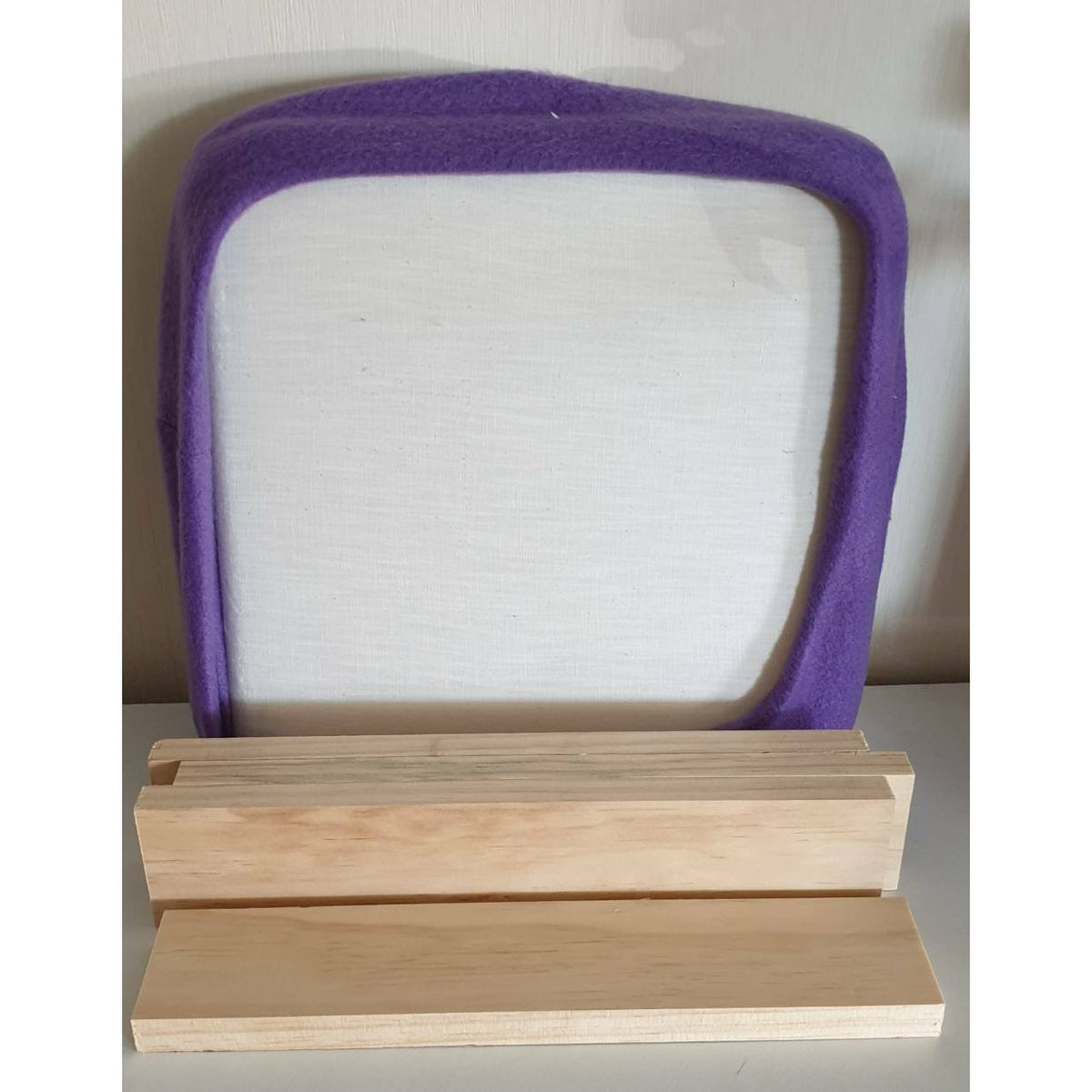 Off Cuts - Rug Hooking and Punch Needle Gripper Frame - Punch Needle Supplies NZ